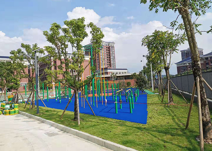 學校健身器材