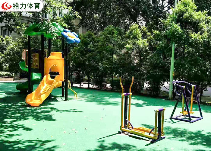 兒童滑梯